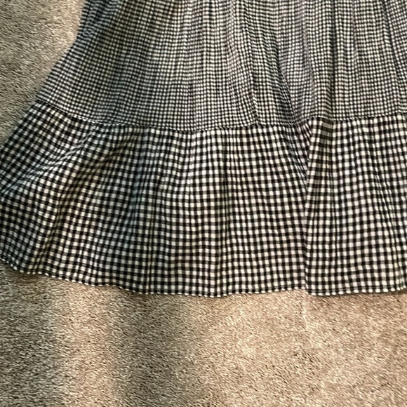 Chaps Black and White Muti different bands of Checkered A-Line, Maxi Skirt. - Picture 5 of 7